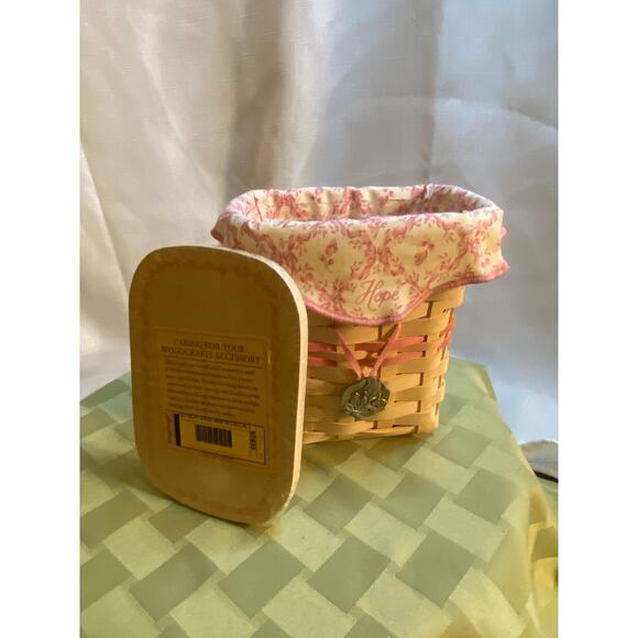 Longaberger 2004 Horizon of Hope /A.C.S. Basket w/Liner, Protector, Lid & Tie-On - Picture 16 of 16